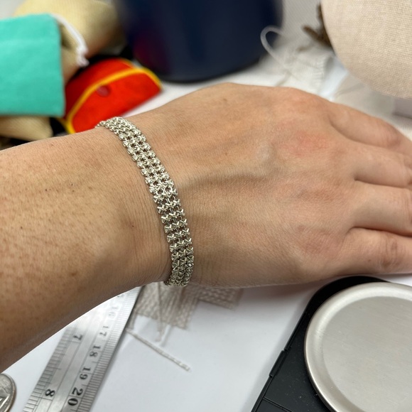 Vintage Silver-Tone Adjustable Mesh Bracelet - Picture 9 of 17